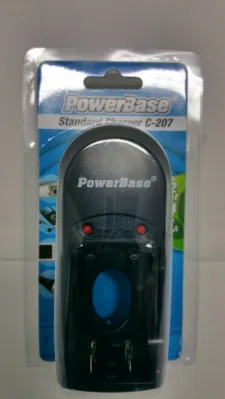 PowerBase Standaard Batterijlader - C-207 - Voor oplaadbare AA en AAA batterijen bij debadeend.nl